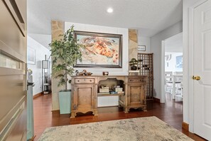 Interior - Immaculate CDA Lake Views  (Coeur d'Alene)