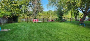 Property grounds - Waterfront home in Quinte West (Quinte West)