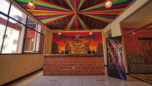 Reception - Iskay Boutique Hostel (La Paz)