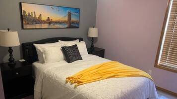 3 bedrooms, iron/ironing board, travel cot, free WiFi