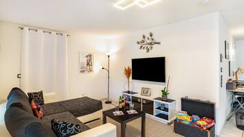 1 Schlafzimmer, Schreibtisch, Bügeleisen/Bügelbrett, kostenloses WLAN