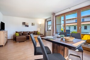 Dining - Apartment 'Klabautermann' with balcony and Wi-Fi (Heringsdorf)
