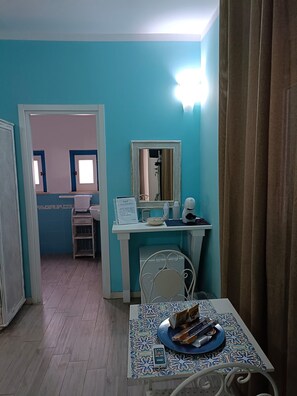 House, 1 Bedroom, Smoking, City View | 1 bedroom - Double Room, air Conditioning, Bathroom, (Tropea)