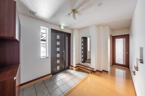 Interior entrance - THE VILLA FURANO (Furano)