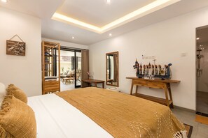 Exclusive Villa | 3 bedrooms, in-room safe, free WiFi, bed sheets - Villa Ambalika by Villa Finder (Seminyak)