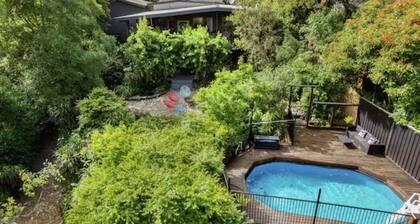 Gorgeous 4 bdrm home w/ pool, spa & billiards!