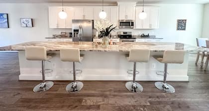 Spacious Luxury at One Loudoun