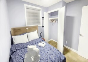 2 chambres, bureau, fer et planche à repasser, Wi-Fi gratuit