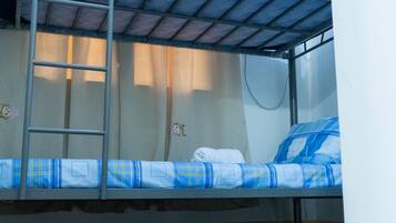 2 bedrooms, free WiFi, bed sheets, wheelchair access