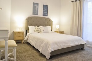 4 chambres, coffres-forts dans les chambres, bureau