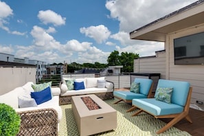 Terrace/patio - Harper House | Rooftop Stay Near Broadway (Nashville)