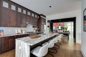 Fridge, microwave, oven, stovetop - Harper House | Rooftop Stay Near Broadway (Nashville)