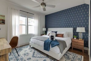 3 bedrooms, desk, iron/ironing board, free WiFi