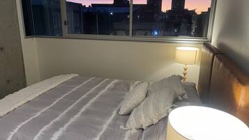 2 habitaciones, tabla de planchar con plancha y wifi gratis