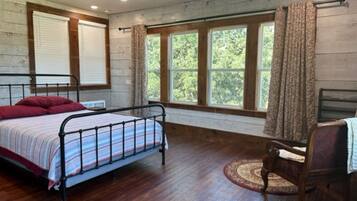 2 chambres, fer et planche Ă repasser, Wi-Fi gratuit, draps fournis