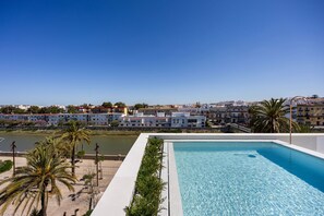 Pool - Holiday Apartment "Gran Suite 8" with Wi-Fi (CHICLANA DE LA FRONTERA)