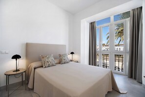 2 slaapkamers, een strijkplank/strijkijzer, gratis wifi, beddengoed