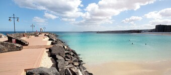 Appartamento per vacanze 'Lancelot' con piscina condivisa e Wi-Fi
