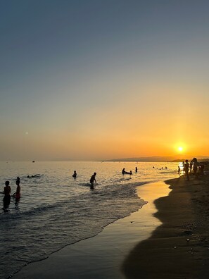 Beach nearby - Apartment 'Casa Lydia' with Sea View, Shared Pool and Wi-Fi (Torrox Costa)