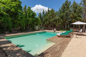 Pool - Rural House "16th Century Masia" with Private Pool and Wi-Fi (vallbona Danoia)