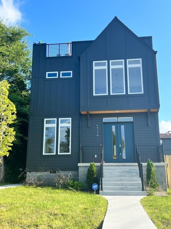 Mặt tiền nơi lưu trú