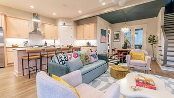 Design House | Living area | 45-inch flat-screen TV with digital channels