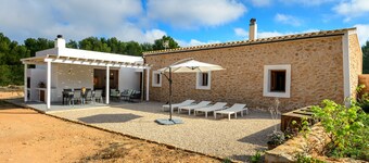 Holiday Home 'Can Xumeu Ferrer' with Private Terrace, Wi-Fi and Air Conditioning
