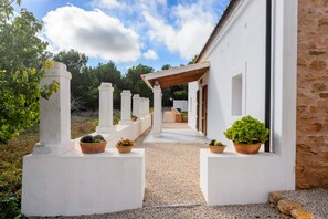 Property grounds - Holiday Home 'Can Xumeu Ferrer' with Private Terrace, Wi-Fi and Air Conditioning (Formentera)