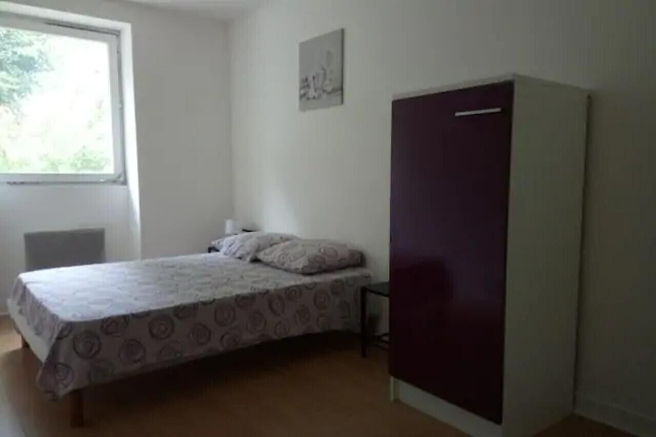 2 chambres, fer et planche à repasser, Wi-Fi gratuit, draps fournis