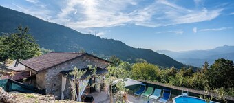 Vacation Home "Agriturismo La Vecchia Scuola" with Private Mini Pool, Private Terraces & Wi-Fi
