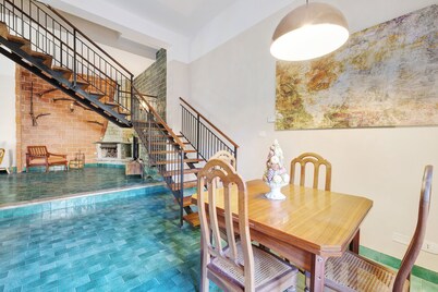 Villa "Pratolina" with Private Terrace, Balcony & Wi-Fi