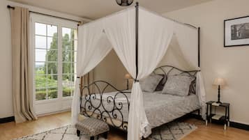 5 Schlafzimmer, Bügeleisen/Bügelbrett, kostenloses WLAN, Bettwäsche