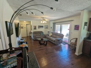 Smart-TV, Videospiele, DVD-Player, Computerbildschirme