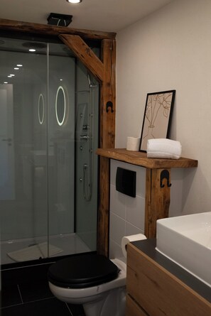 Hair dryer, towels - Gasthof zum goldenen Schiff (Marktbreit)