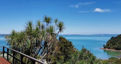 Teo Keo Kinga - Rocky bay, Waiheke island, New Zealand