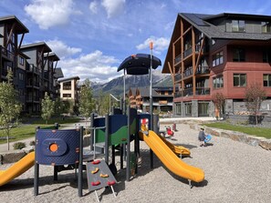 Children's area - Luxury Townhome | Private Hot Tub & Fire Table (Canmore)