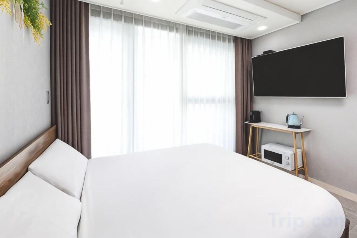 Select Comfort beds, soundproofing, free WiFi, individually decorated