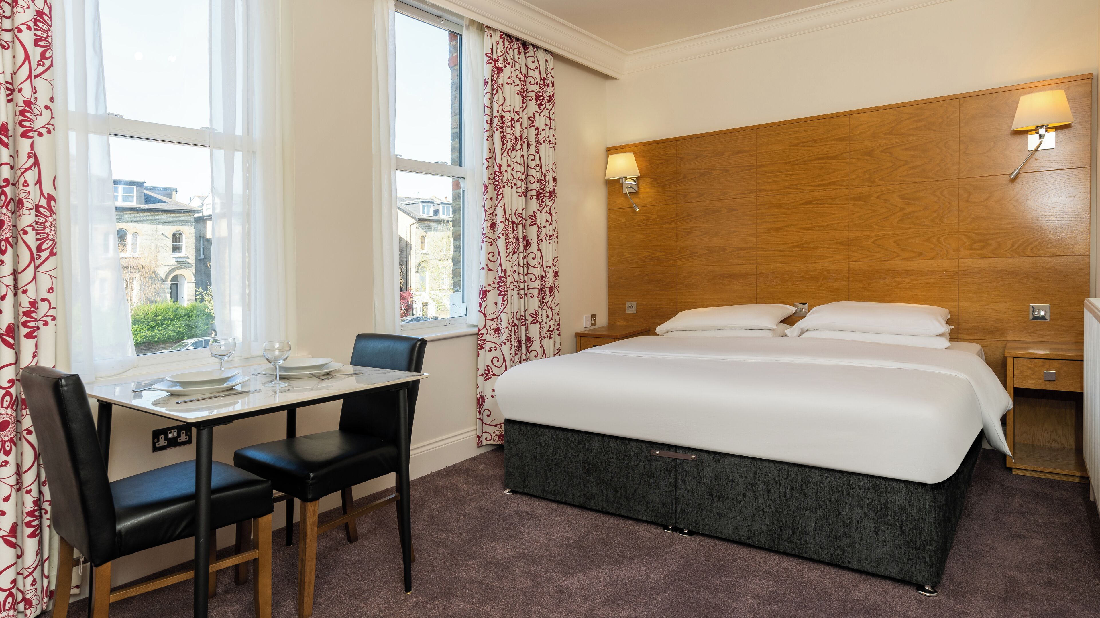 Standard Studio | Desk, laptop workspace, free WiFi