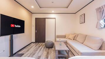 ART SHINSEKAI MINAMI Maisonette, Non Smoking | 1 bedroom, individually decorated, individually furnished