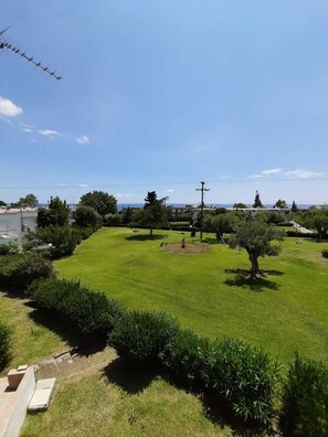 Property grounds - Family House in Gerakini, Halkidiki (Yerakini)