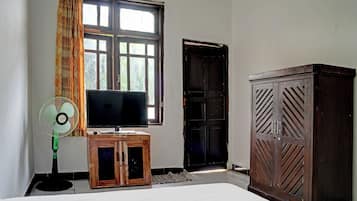 Double Room | Free WiFi, bed sheets