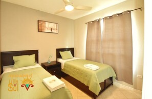 3 chambres, fer et planche à repasser, Wi-Fi, draps fournis