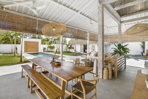Dining room - Villa Surga Julie by Alfred in Bali (Seminyak)