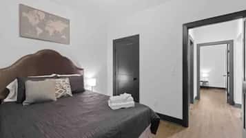 3 bedrooms, desk, iron/ironing board, WiFi