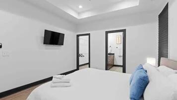 3 dormitorios, escritorio, tabla de planchar con plancha y wifi