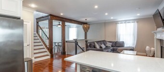 Downtown Chatt | Sleeps 17 | Game Room +Huge Deck