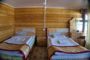 1 bedroom, individually decorated, individually furnished, desk