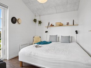 3 bedrooms, WiFi