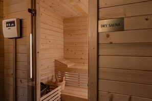 Sauna, tina de hidromasaje y baño de vapor