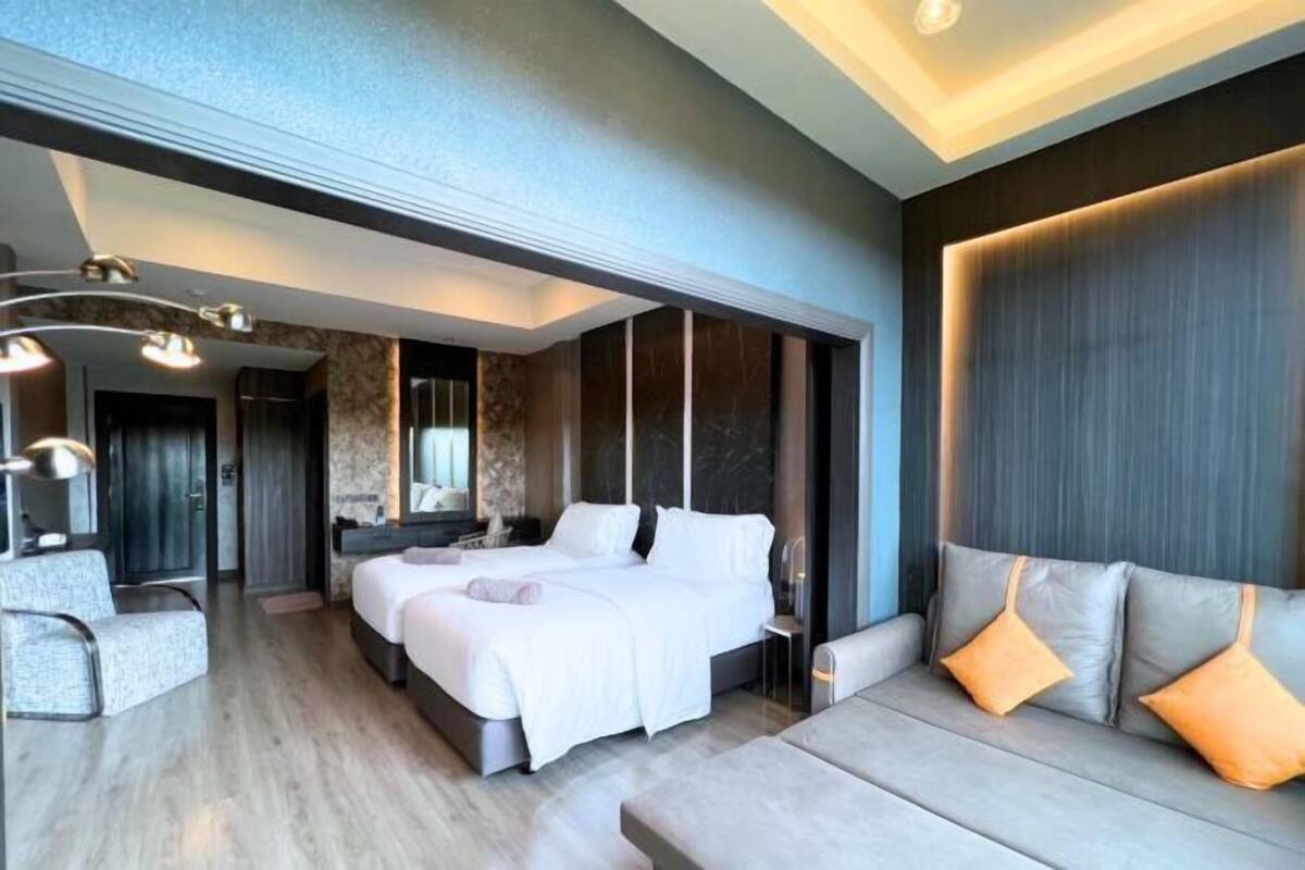 1 bedroom, free minibar, in-room safe, individually decorated